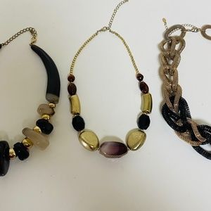 Woman Necklaces Jewelry- used good condition  Jewelry-Necklaces-Pe